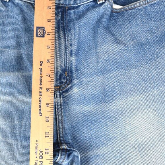 LL Bean Women's Curvy Classic Fit Light Wash Mom Jeans 90's Size 12 M/T - Picture 6 of 7
